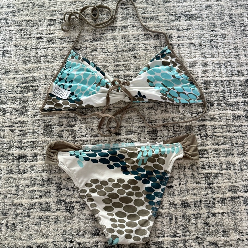 L* Space Bikini - Picture 2 of 9